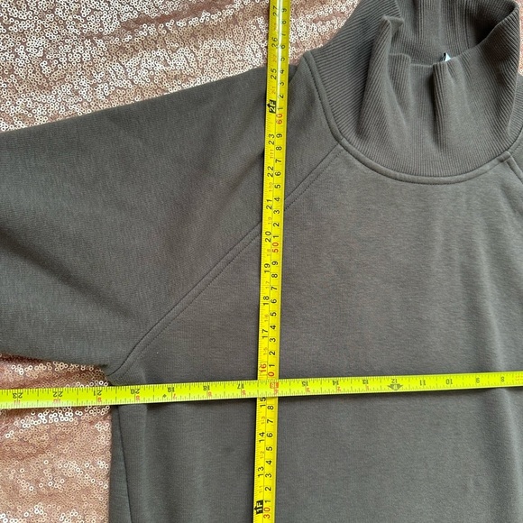 Athleta Cozy Karma Side Zip Funnel Neck Sweatshirt Sage Brown M, Super soft - Picture 12 of 12